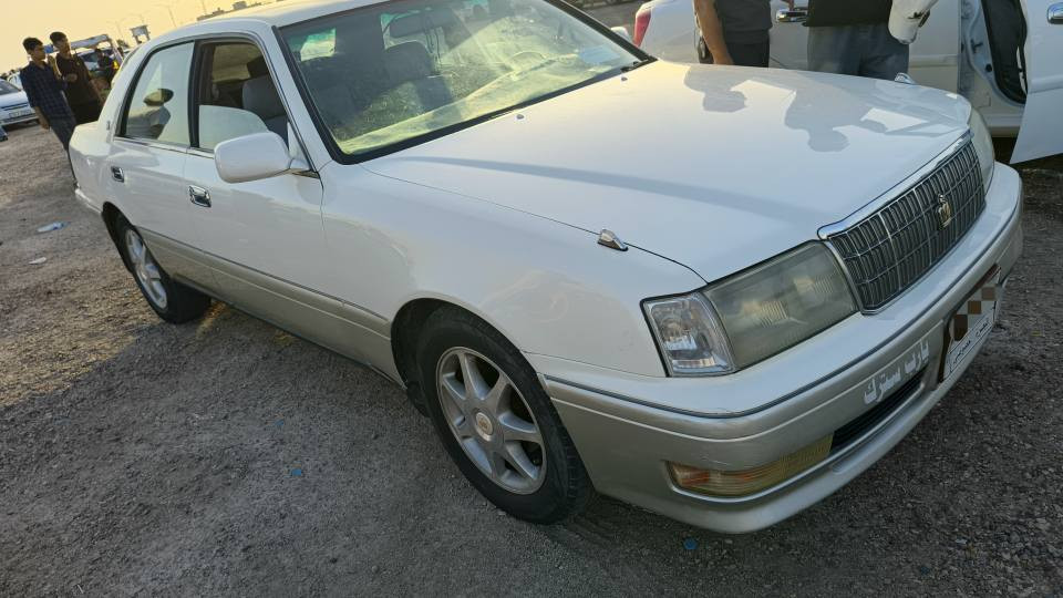 سيارة 🚗 راس الثور  فلات موديل 97 سنويه تنتهي 2027 تحول مباشرة 
سياره كير محرك 3000 ففتي مكفوله من كص ونقل جثه بيها بليته ضايعه ومسوي بيها بلاغ من مرور سياره اصويله مكفوله من الاصوليات دحجه بالدعاميه وبيها مكانات خياس سعر 95 وبيها مجال *********** ابو الخصيب, البصرة
