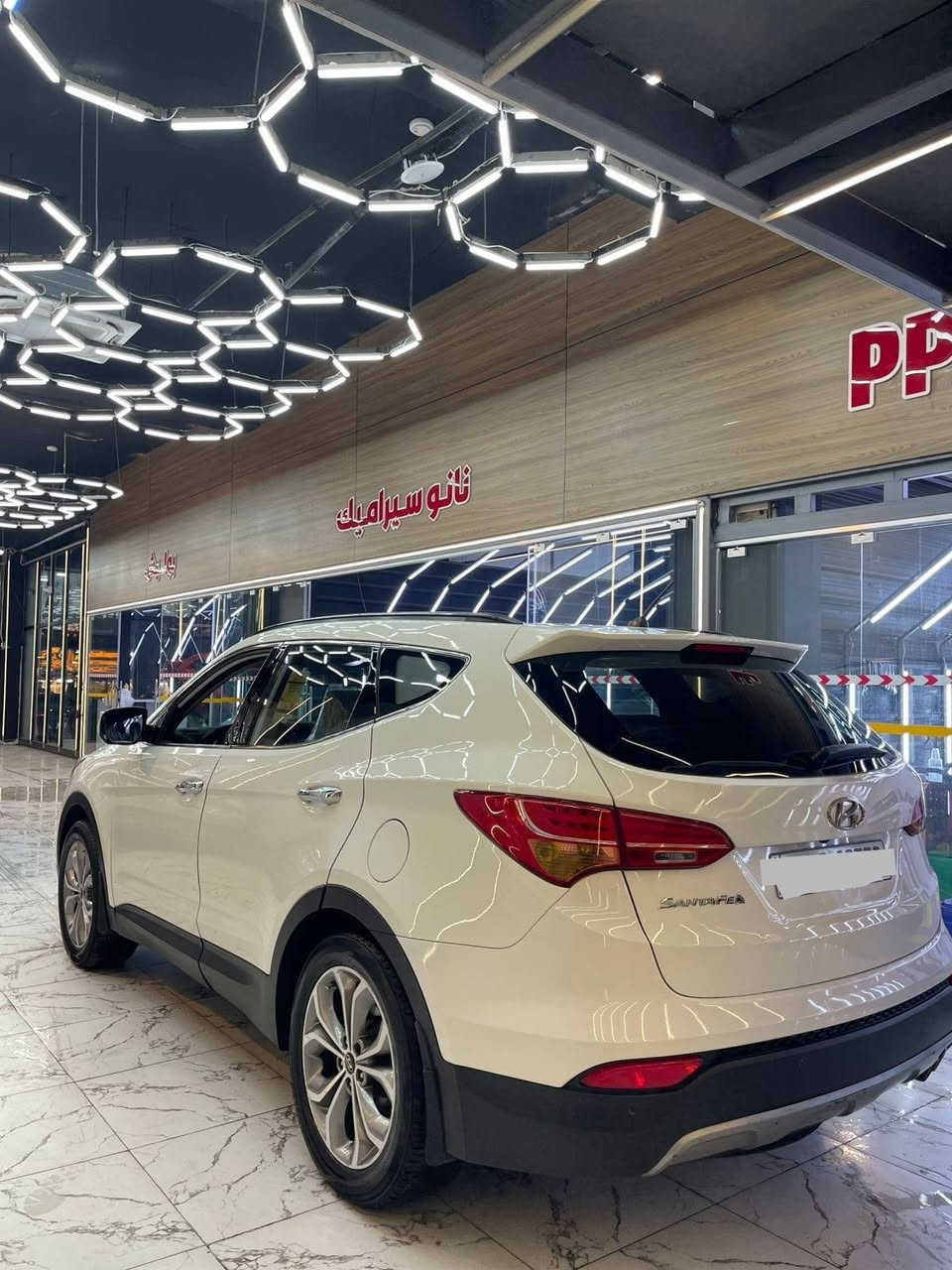 سنتافي 2013 خليجي فول مواصفات
سنويه جديده  
بيها صبغ فقط بدون دواخل باب السايق والجاملغ الامامي وشبر بالبنيدو ربع الباب  الخلفي  اثر شخوط بدون ايرباك  وبدون فتح
مكينه أربعه سلندر مبدله جديده 
السياره ما بيها اي نواقص تخم تاير جديد حداديه جديده 
رقم الهاتف ***********
 واتساب 0750 927 3790
مكان بغداد الكرخ
