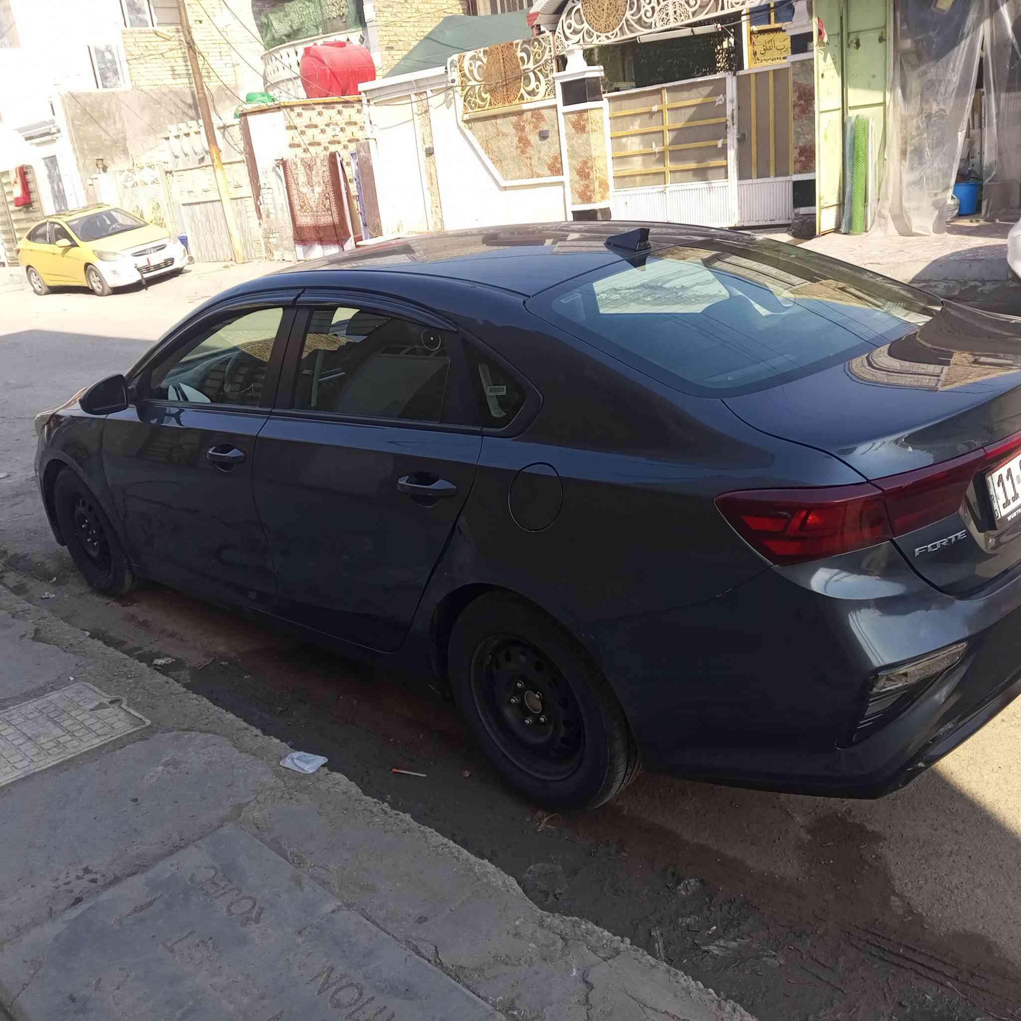 فورتي 2021 رقم بغداد بأسمي حادث جاملغ وبنيد  وصور السونار بالمنشور محرك كير تبريد السياره جاهزه المكان الشعب شارع الأسواق *********** السعر 120 وبيها مجال
