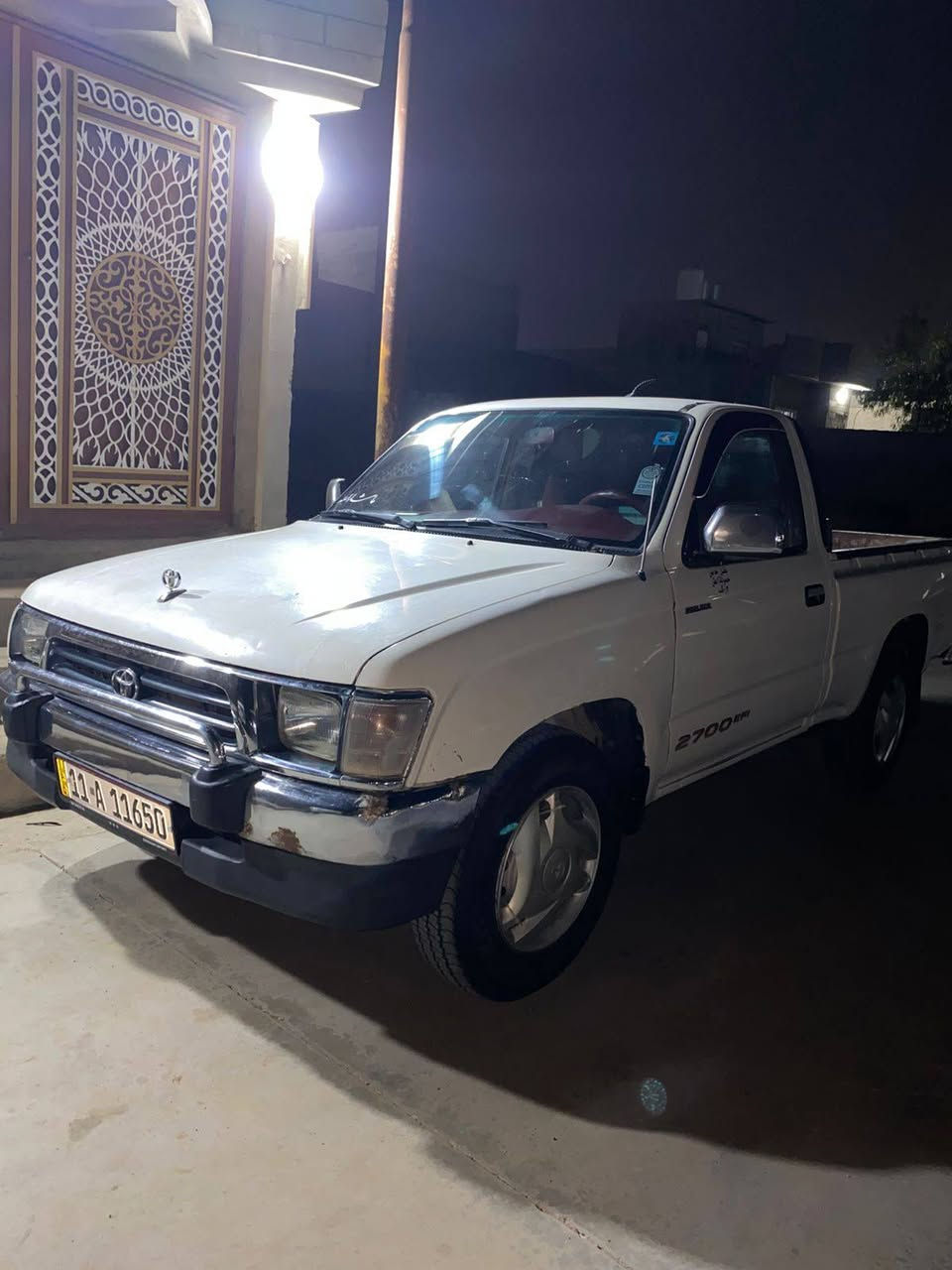 بيكم موديل 2001  مكفول كفاله عامه شرط محرك ما مفتوح  وبدون صبغ داخل حمر دبل جكمجه الاستفسار رقم ***********///***********//
