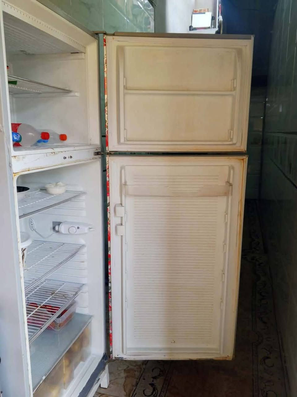 ثلاجه للبيع حجم كبير شرط ماواصله مصلح وضع شركة
السعر 130بيع مستعجل


**إذا كنت صاحب هذا الإعلان وتريد حذفه لأي سبب، رجاءا أرسل رسالة إلى الدعم الفني**