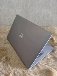 ديل • كور آي5 ج10 • ٨جيجا رام ٢٥٦ SSD