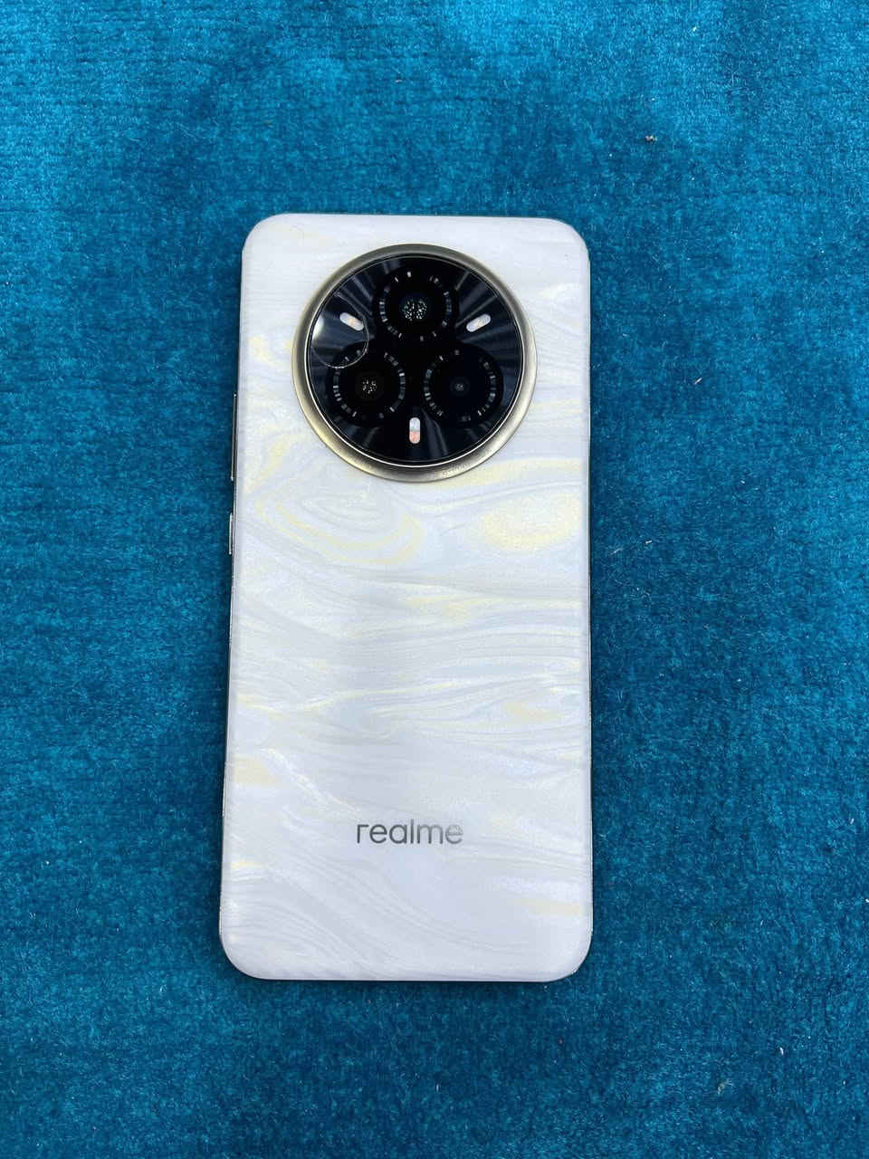 جهاز ريلمي 14pro pls 5G
بطاريه 6000
ذاكره 512
ذاكره عشوائيه 26
الزوم 120x
جهاز قوي واي عيب مابيها ومامستخدمه غير شهرين فقط 
وموجود كارتونها وكل ملحقاتها وشاحنته البلاديه و٣ كفرات مني هديه الكم والسعر 400 المو شراي ليتصل ***********
