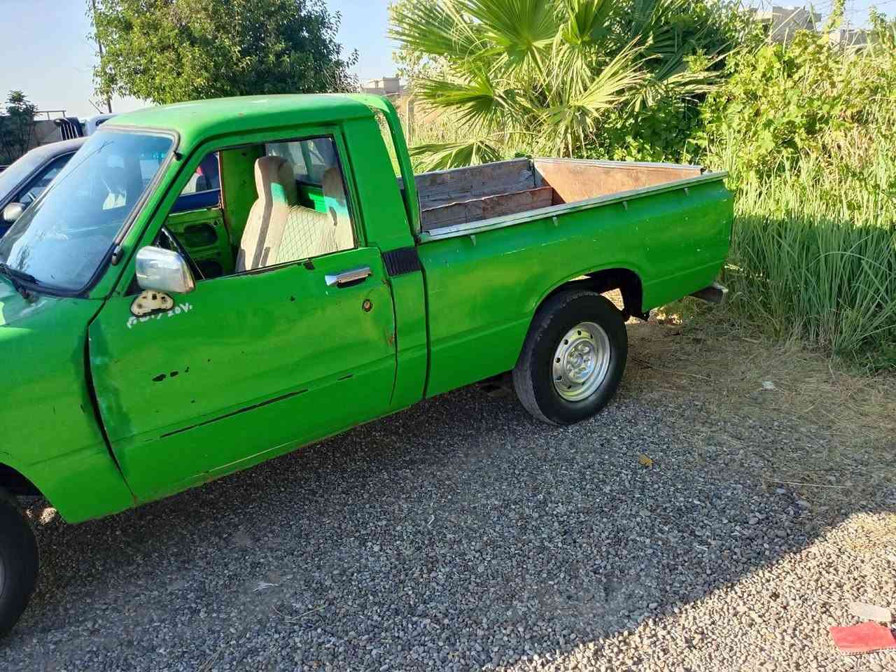 بيكم ٨٢ مشروع وطني لل٢٧ دفتر بانزين بيها محرك بي بخار شرط التحويل والوكالة *********** سعرها ١٦ ومجالها قليل
