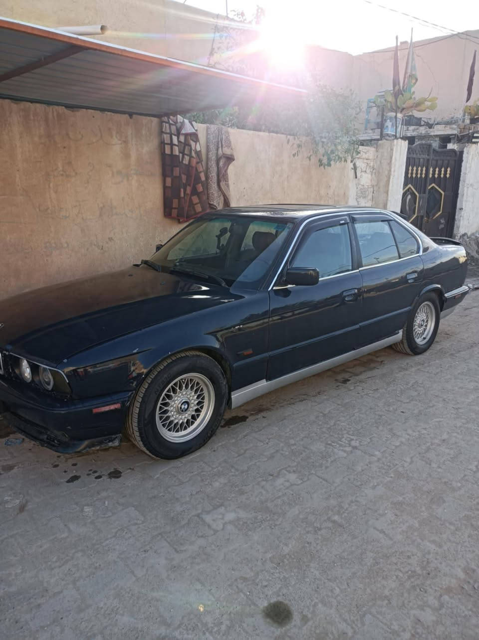 ***********‬‏ للبيع بي ام. 93 مكلف بالنشر  45 وبيها مجال مكانها طويريج الحولي((( ‏***********
