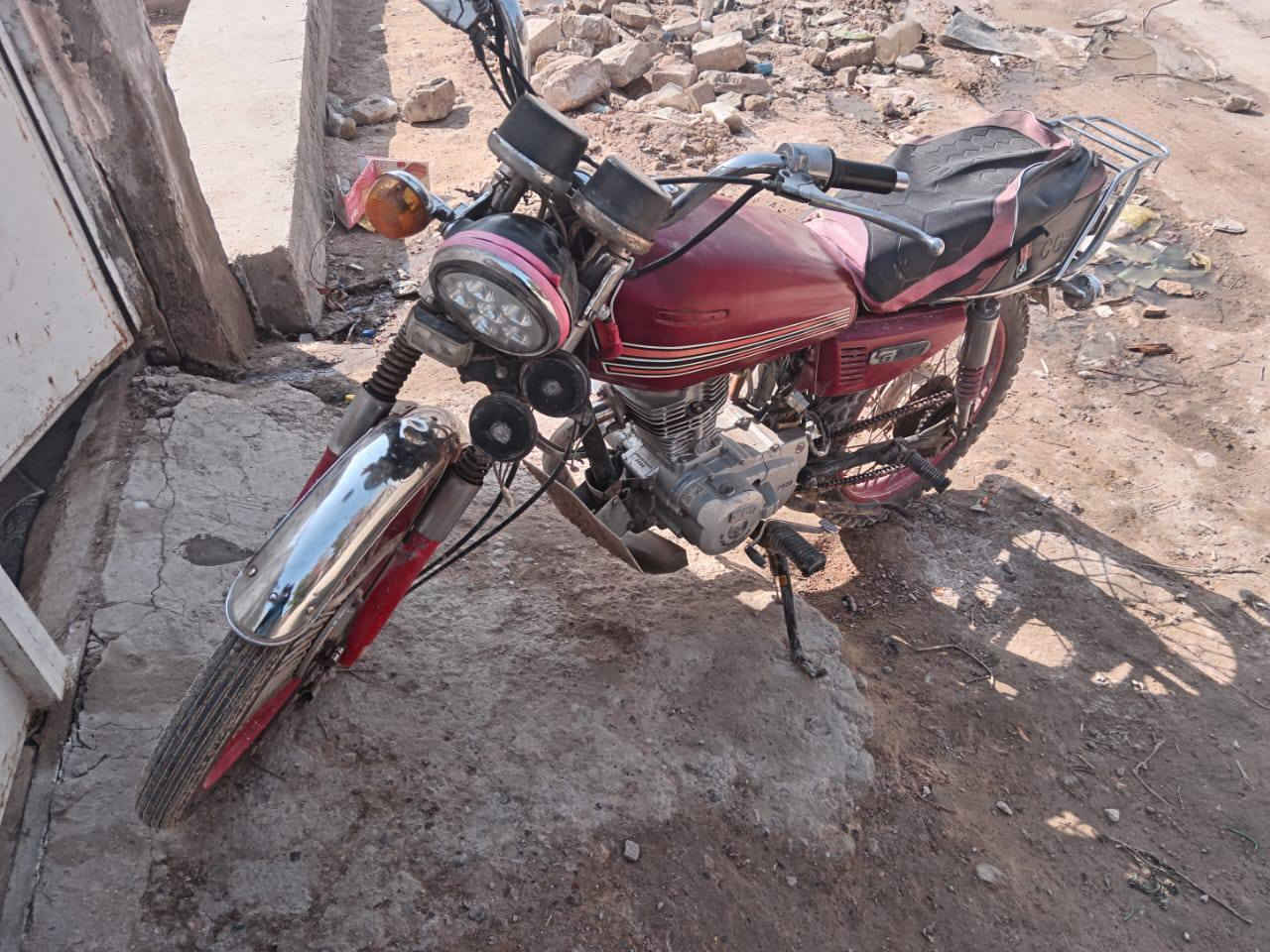 السلام عليكم درجه اوراق صولي لبيع السعر٥٥٠ وبيه مجال العنوان حي ميسان نفق المختار ***********
