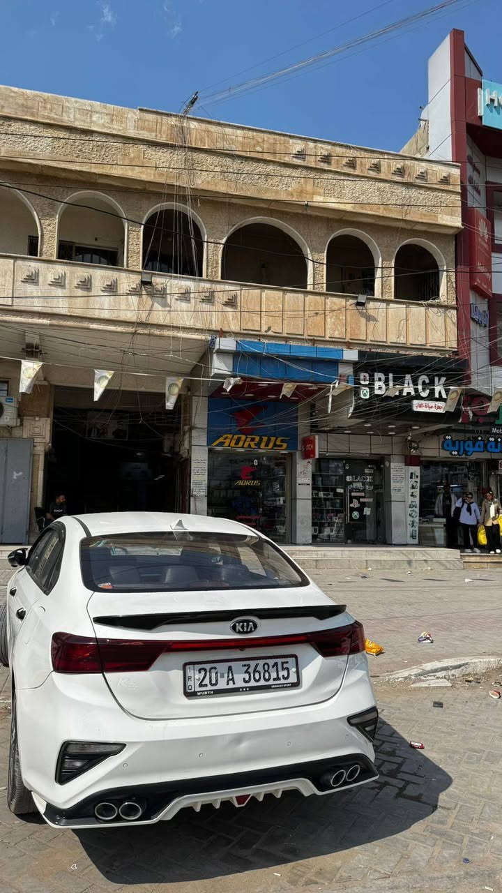 بسم الله الرحمن الرحيم 
للبيع في بغداد رقم ديالى
كيا كي 3
Kia K3
سنة الصنع: 2019
سعة المحرك: 1600cc كير at
المسافة المقطوعة: 210 ألف
وارد كوري 
صبغ حزام مال تكسي دبي  
فول  عدا فتحة سقف وبصمه 
السعر 125. ***********
