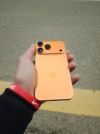 آيفون اكس آر محور 17 برو تحوير كلش حلو   كله بلاد فقط بطاريه مبدله فيس...