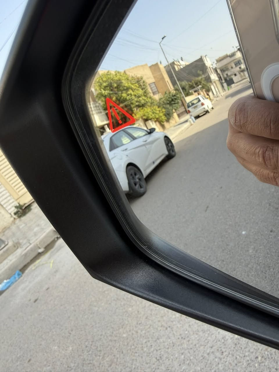 السلام عليكم
كيا سبورتج خليجي 2025 ضمان شركه نم 5 سنوات 
مرقم بغداد الدولي الجديد باسمي 
السياره ماشيه 10 الاف كيلو وصار 
وصار بيها طخه بالجاملغ الامامي الايسر وتم تبديله بواحد مال فتح زيروو من ( سوران) والقديم موجود بالجنطه 
وبيها رصعه صغيره بالباب مسويها PDR وباقي السياره مكفوله من الصبغ والحادث والحالوب 
قماره حديد
بصمه تشغيل 
جنطه كهرباء 
تبريد مناخي 
كراسي كهرباء 
تدفئه مقود والكشنات 
نقطه عمياء 
شفتات استيرن 
شاحن وايرلس 
ويل كب حجم 19 انج 
هندر كهرباء / اوتو ستوب 
مرايه عاكسه للضوء 
تبريد خلفي 
السياره جديده جدا ورايدها 218$ 
والاتصال ***********
بغداد / الوزيريه 
ملاحظه : اقراء تفاصيلها للسياره والصور موضحه كلشي
