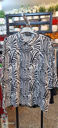 قميص نسائي • صيفي • سوق الميثاق