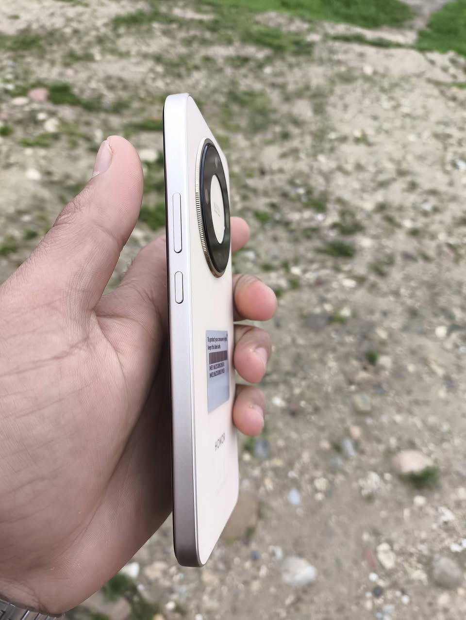 #انتباه! جهاز هنر  X9dمع ملحقاته (شاحن +كارتون)الجهاز جديد شرط فول نضافه
السعر 360بي مجال بسيط 
التواصل عبر الرقم التالي   ***********
واتساب نفس الرقم 
العنوان الموصل جانب ايسر
