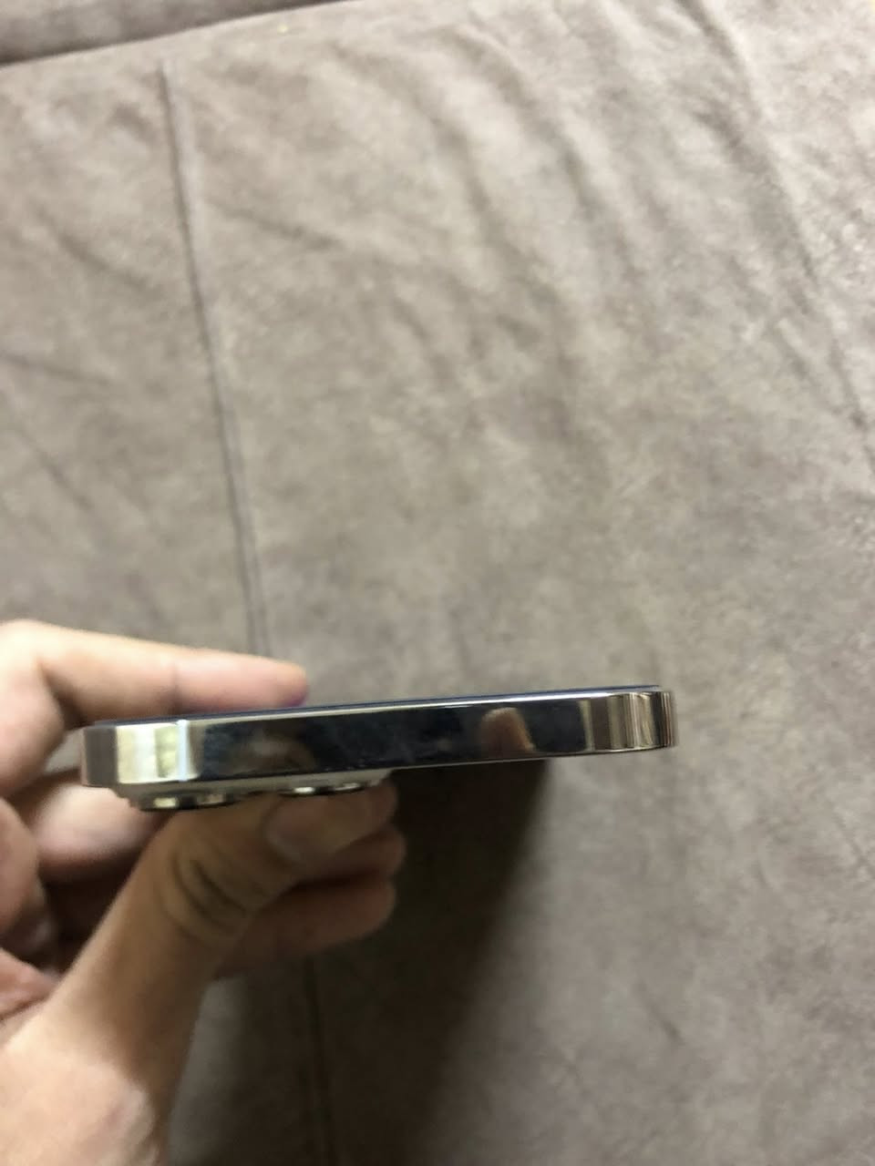 سلام وعليكم 

ايفون 13 برو ماكس 

ذاكره 128

بطاريه 97

مابي شي مبدل بس بطاريه مصعده الباقي شرط 

السعر 650

مكاني موصل جانب الايمن 

***********
