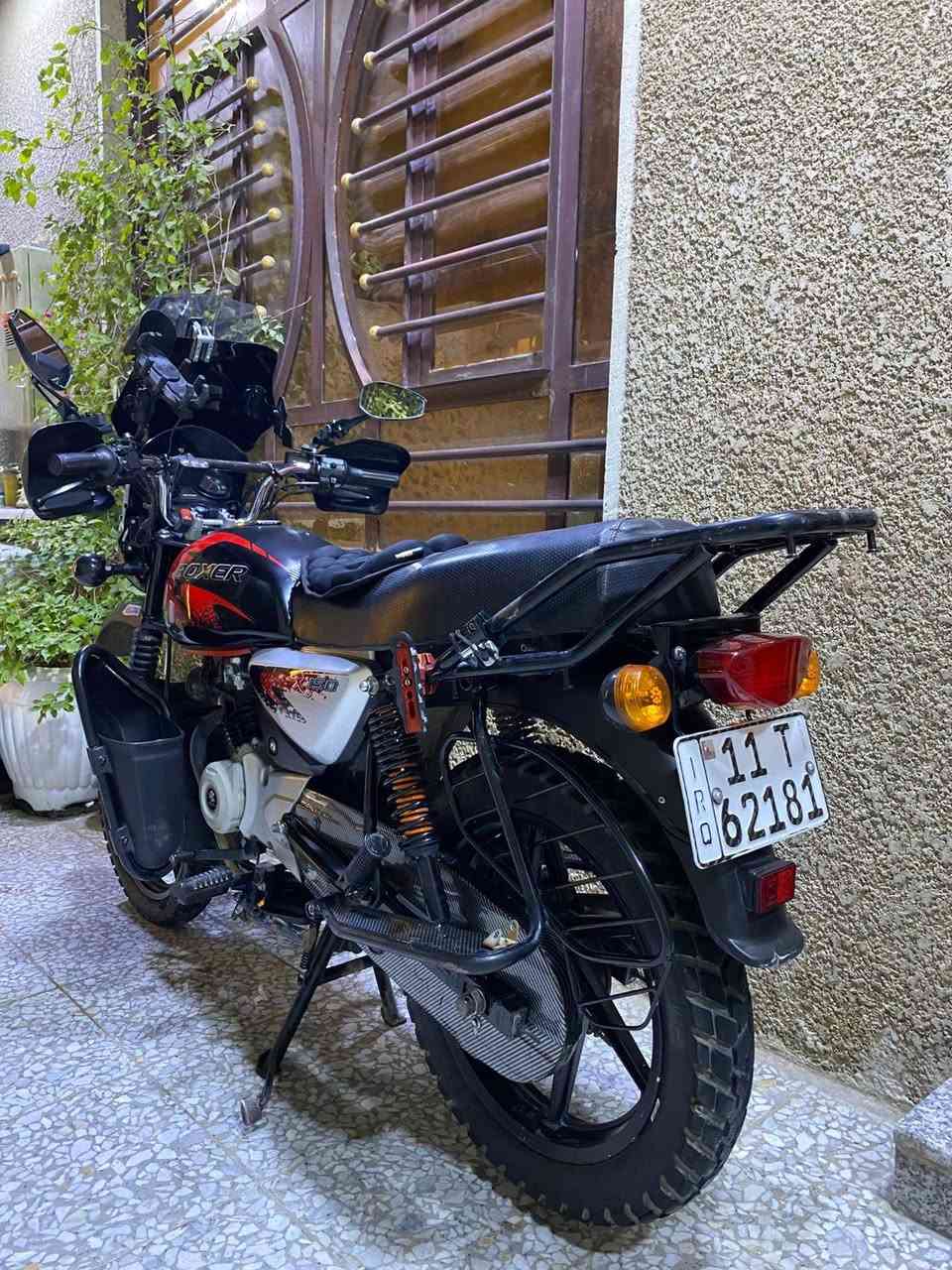 السلام عليكم شباب دراجه للبيع خير
مرقمه بغداد تحويل شرط ثاني يوم بعد البيع بأسمي دراجه
إضافات بية تعديل مني مرايات اصليه ستاند ابو الشحن زنون قوي ابيض وموجود الأصلي مال دراجه
رايده ب ٢٥٠٠ وبية مجال للشرايه
رقمي : ***********
