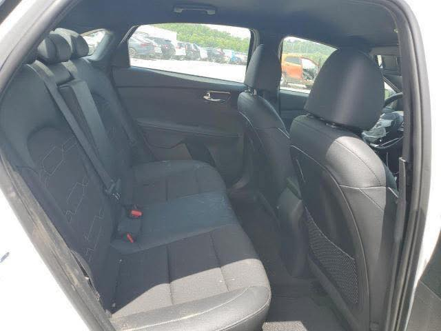 سلام عليكم فورتي جيتي لاين موديل٢٠٢٣ فول ماعده فتحه بصمه مكينه الفين دوش شاير بمري سياقه ذاتيه تحديد مسار سياره ماشيه٤٤ سياره حلوه سعر ١٦٠ بيهه مجال ***********
