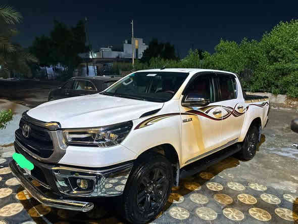 هاي لوكس مديل 2024 رقم بغداد مكفولة فور ويل الشراي تصال فقط ***********
