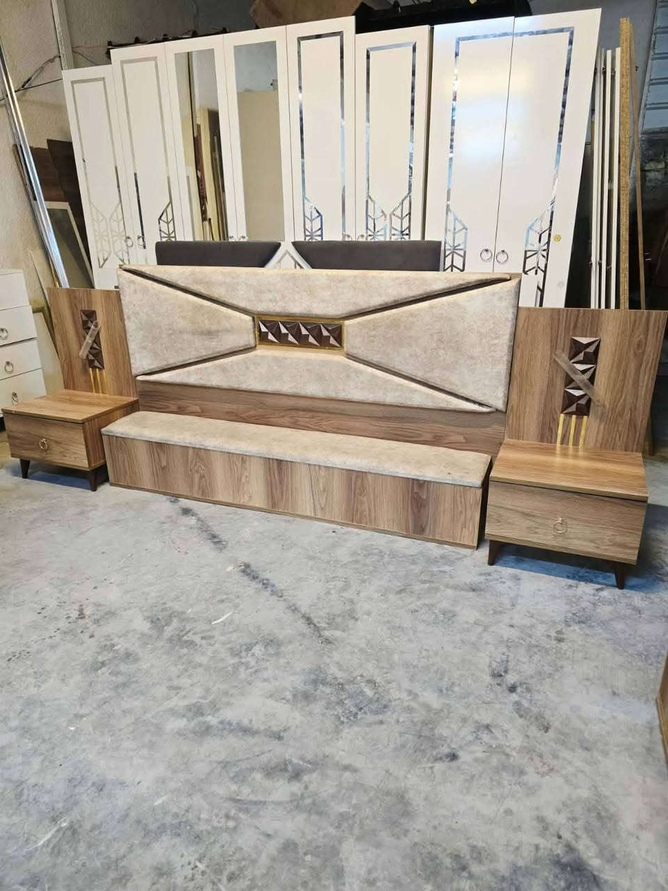 غرفة نوم مستعملة🇹🇷
موديله حديث 💥
 نضافة90 ٪💯
عدد القطع / 10 
بيه كنتور طفل اضافي بابين 💥
شازلون / مخزن 📥
نضام / أبواب 💢 
سعرها / 850 قفل 🔒💸
شد ونقل داخل بغداد مجاني🚛
يوجود توصيل محافضات 🚛


**إذا كنت صاحب هذا الإعلان وتريد حذفه لأي سبب، رجاءا أرسل رسالة إلى الدعم الفني**