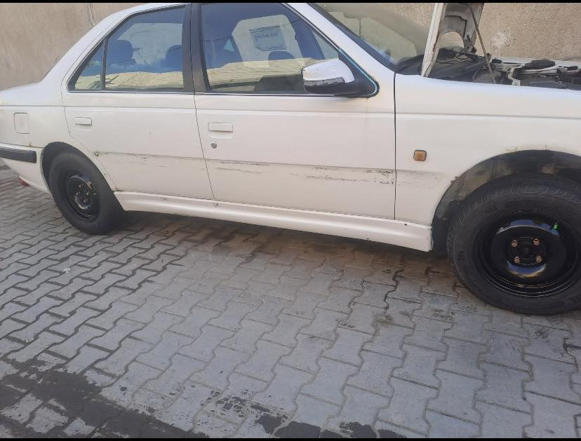 سلام عليكم سياره بيجو بارص للبيع مديل 2011رقم بصره محرك وكير وتبريد ثلج تخم تاير السعر 22وبيهه مجال للشراي الرقم ***********خابرو وتفاهمو ويا مكلف بل نشر انا
