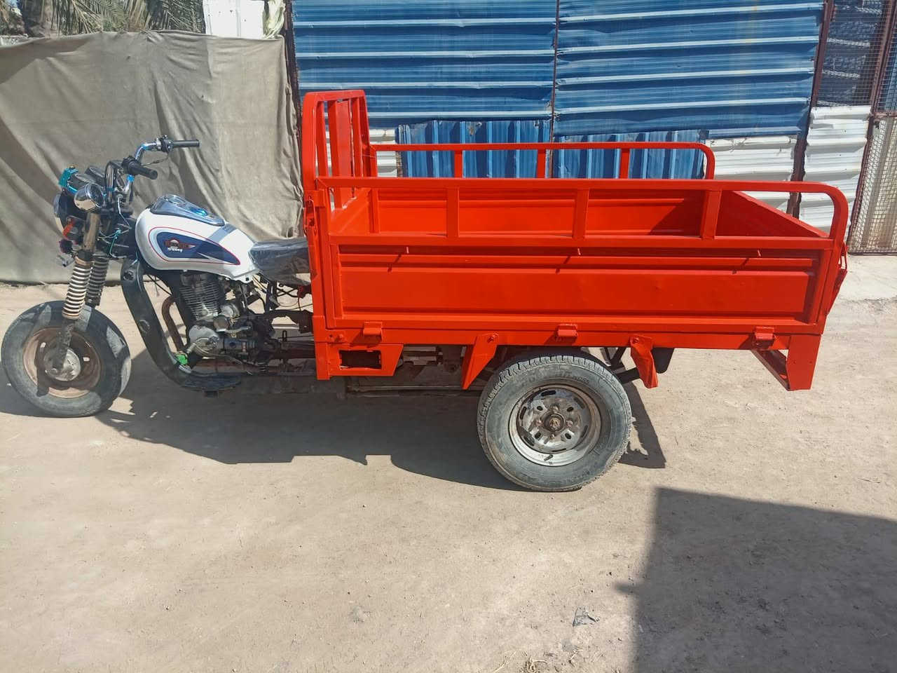 سلام وعليكم ستوته موديل ١٧ اوراق اصولي مكينه مفتوحه كهربيات شغاله كله ضفيره جديده باتري جديد كله جديد مكان بين نصر وشطره ***********
