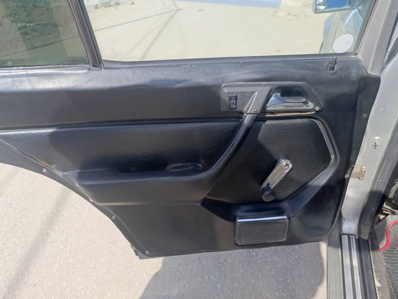 مارسدس دب محرك كير بلادي موديل91 شاديلها كابريتر بدل العنكبوت كشرها بحاله جيده داخل نظيف محرك كير بحاله جيده تايرات زوج جديد زوج نص عمر رقم انبار دولي  صدرها نص عمر يرادله ترتيب والباقي شوف العين السعر ب42 وبيها مجال ان شاء الله للشراي المكان بابل الاسكندريه الحصوه ***********
