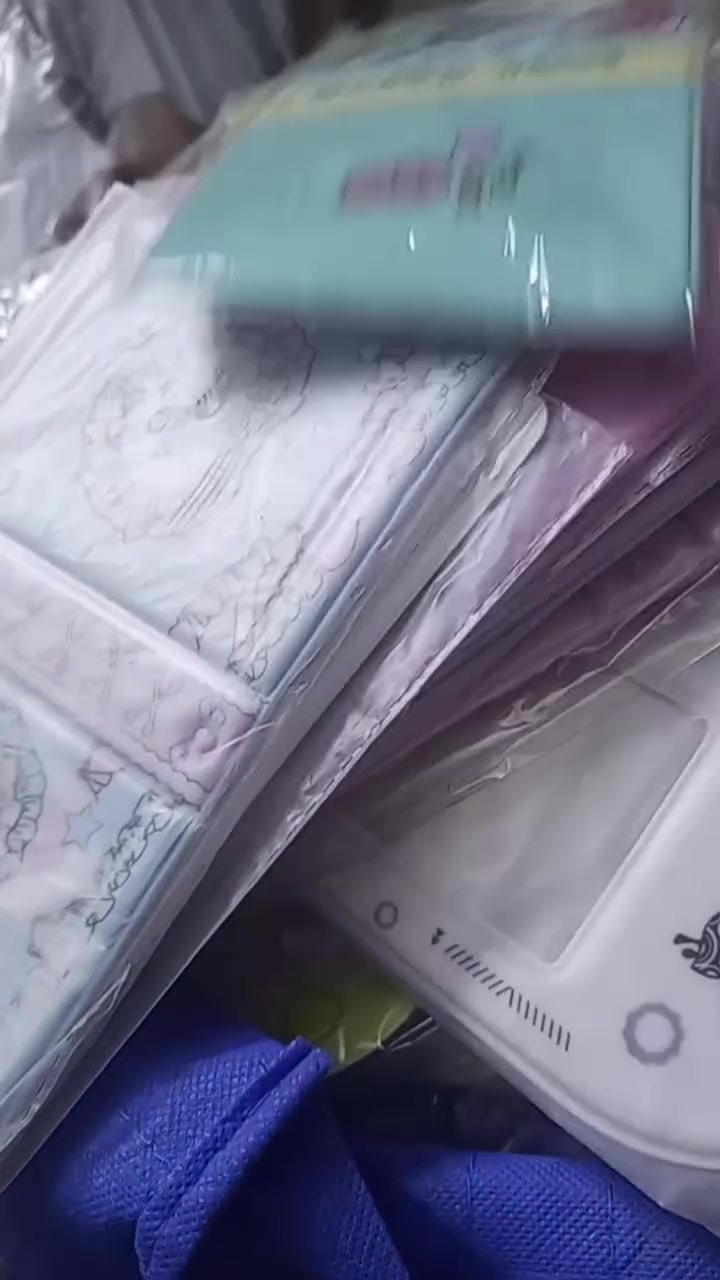 القطعه 2000البوم صغير 20صفحه..


**إذا كنت صاحب هذا الإعلان وتريد حذفه لأي سبب، رجاءا أرسل رسالة إلى الدعم الفني**