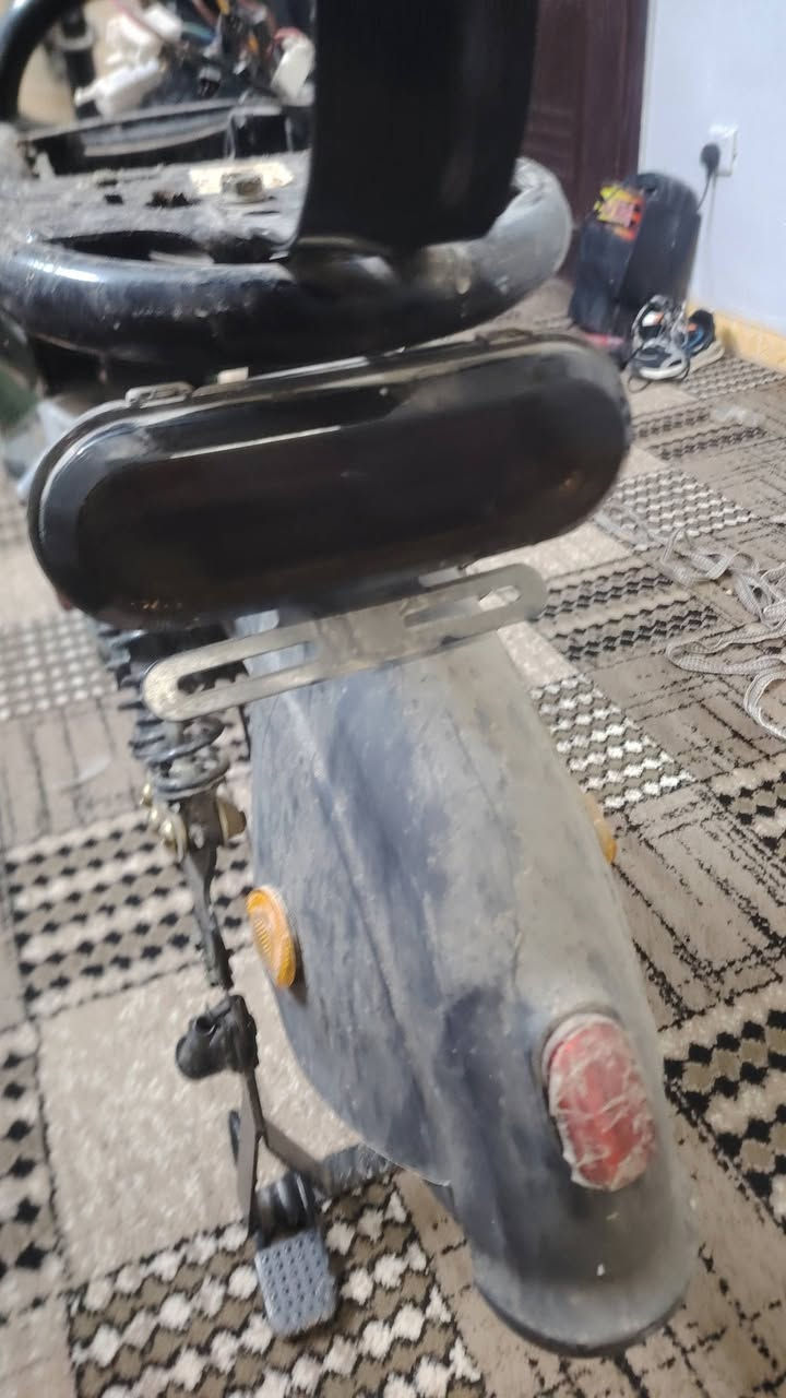 السلام عليكم بيسكل شحن ابيع تفصيخ شيعجبك اخبرني لو تعال وتساب كلشي شقال شاشه جديد يدات جديد ضفيره جديد او شقال كشن جديد او مفتاح وياه جوزه هي او اسويج اتصال ***********كلشي او سعرو
