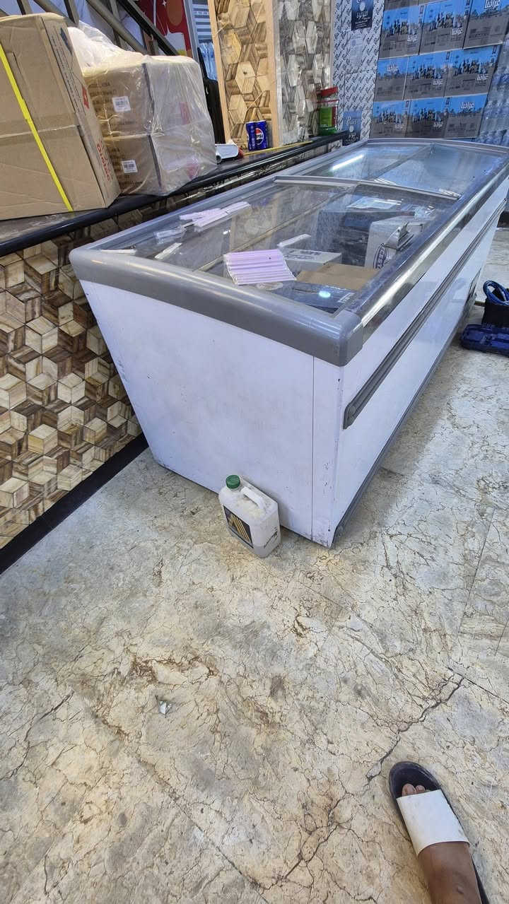 عارضه بطحيه للبيع السعر ٥٥٠
للاستفسار الاتصال *********** ما متواجد عنت
