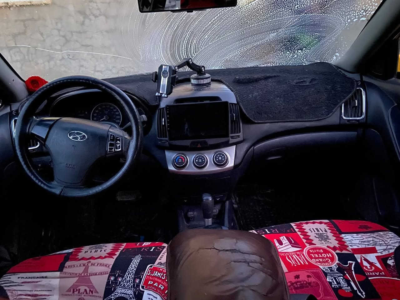 النترا 2009 محرك 2000 السيارة مثل ما موضح بالصورة تكسي رقم بغداد  صدامي تحتاج تعديلات المحرك نظيف التبريد يحتاج كمبريسر مطلوبة هيئة  560 الف وغرامات مرورية 300 الف تريد تحويل تريد وكالة صاحب السيارة موجود
السعر 60 للاتصال او الواتس اب على الرقم ***********
