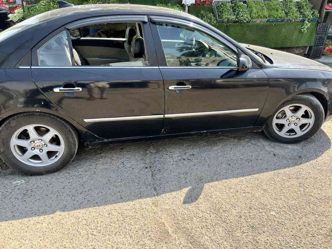 سلام عليكم سوناته 2006للبيع سياره حلوه
ومرتبه سته سلندر مكاني بغداد حي اور ليريدهة يتصل ما متواجد خاص ***********
