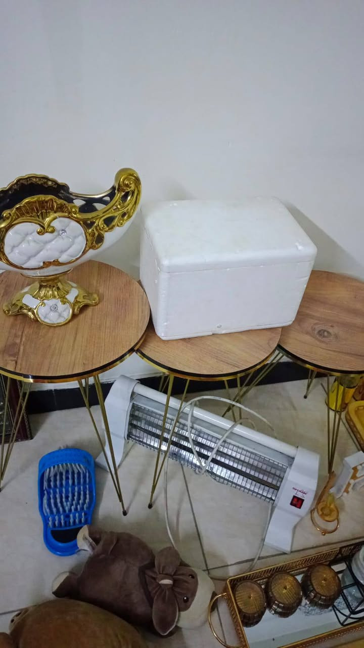 مرحبا مكلف بلنشر غراض بيت للبيع تصفيه بس نضيفات مكانهن قرب جسر البنوك ***********
