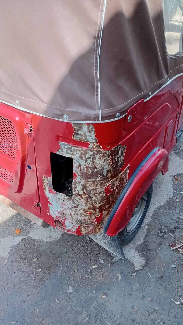 سلام عليكم تكتك للبيع وراق سحب موديل 2021شهر ١١ رقم هاتف واتساب***********
