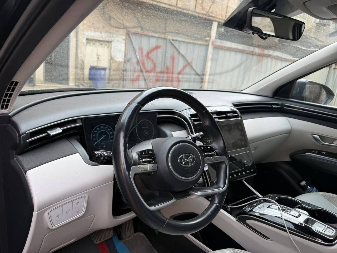 للبيع
لون اسود
توسان موديل هايبرد 2023  وارد امريكي رقم بغداد 
ماشية 40الف 
‎مكينة 1600T تنفس طبيعي سمارت
بصمة تشغيل + تشغيل عن بعد + الابواب بصمة + رادار امامي - خلفي -جانبي -صندوك كهرباء
تبريد قطعتين + تحكمات استيرن وكروز سرعه _ شاشة - كامرا خلفية دواره
تدفئه كشنات -
تحديد مسار قيادة أليه
انظمة قيادة
اوتو هولد
. وباقي المواصفات معروفة . السيارة جاهزه وحلوه جديده
‎الاتصال عالرقم او خاص
***********
سعرها200 ورقة  
العنوان - بغداد شارع فلسطين

حادث :قطعتين جاملغ وتكمه إذا النقل
