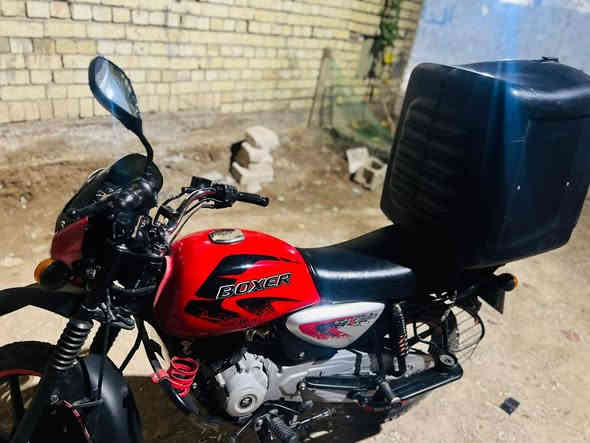 السلام عليكم بوكسر جبلي موديل 2023 مكينه مجفته مال شركه المصطفى رجعت أخت الجديدة كهربائيا كلها شغاله خير من الله كلشي جديد شاده دراجه مال شارع مرقمه نكليزي باسمي تحويل ثاني يوم السعر 2850 مكاني بغداد الشهداء العبيدي *********** الشراي يخابر ويدلل
