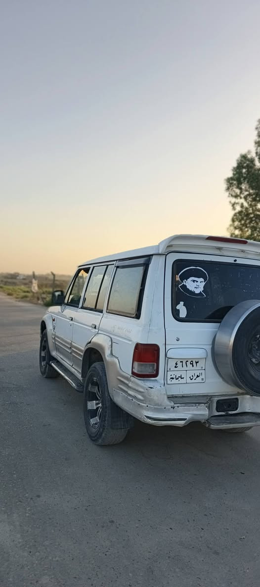 السلام عليكم للبيع كالوبر ٢٠٠١
السعر ٤٢ وبيه مجال بسيط 
جاهزه للاخير كير مكينه تخم تاير 
دواخل سبعه راكب وكالته وياهه
 تحويل مباشر السياره خير من الله 
مكان بابل الهاشمية *********** اتصل وبيك خير وتدلل
