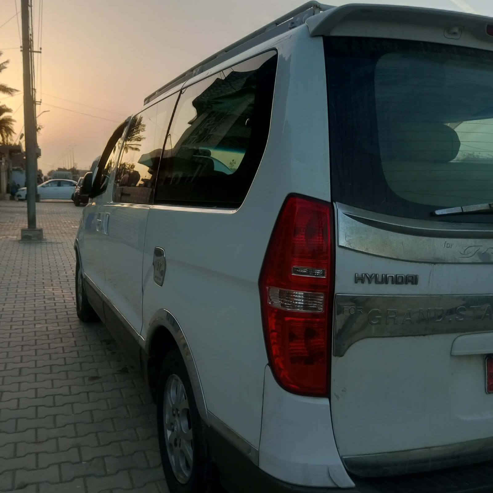 سلام عليكم ستاركس موديل 2011 مكينه مسكر صار شهرين مشدوده مكان كوت الشهداء ***********
