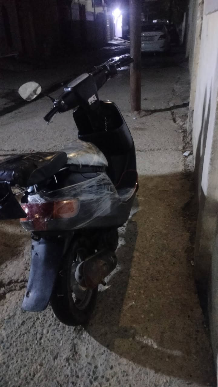للبيع بوتين نضيف ماطور ينرادلو باتري وتنضيف كابريته وشوته شاصي شرط المكان حي التحرير سعرو 200وبي مجال


**إذا كنت صاحب هذا الإعلان وتريد حذفه لأي سبب، رجاءا أرسل رسالة إلى الدعم الفني**