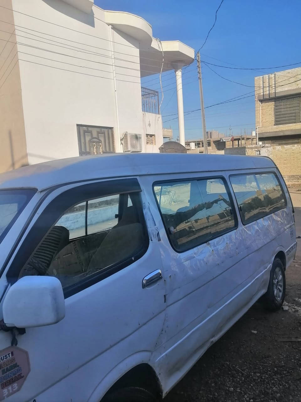 جنبي اج ون  موصليه موصليه مكينه كايمه بس تمشي كور جديد بالكارتون بس عوزها نص مكينه.دوشمه نضيفه  مكاني نجف
هيئه بس ميه عليها سعرها 22وبيها مجال
رقم ***********
