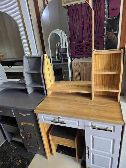 سلام عليكم 
من معرض عمار الشماطي للاجهزه الكهربائيه والأثاث المنزالي 
ميز مرايه تركي اصلي 
الوان وأشكال مختلفه

كنتور ٣باب نوعيه تركي 
الوان وأشكال مختلفه

جزامه نوعيه تركي 
الوان واشكال مختلفه

للاستفسار اكثر مراسله صفحه 💌 واتساب***********
