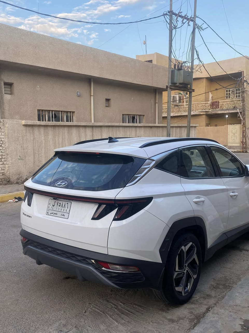 السلام عليكم
توسان 2022خليجي
محرك 2000
رقم بغداد
السياره نضيفه جداً
السياره بيها ربع بنيد صبغ ربع اثر طابوكه
السعر 212وبيها مجال
للأستفسار عل رقم
***********
