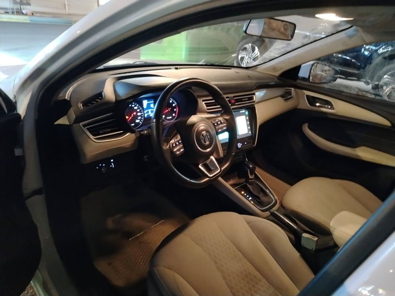 ام جي بصره دولي حره بخته صبغ كلير الباب عكس السائق سياره جاهزه علا لشركه ابلاد محرك كير حداديه تبريد ابلاد ميه ميه مكفوله ابيض السعر 106بصره حي المهندسين *********** البصرة, العراق
