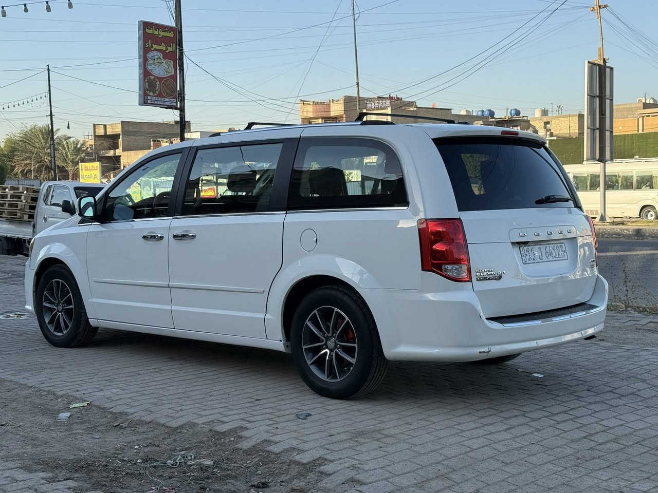 ‏سلام عليكم دوج كرفان وارد أمريكي كلين بدون حادث عنوان مدينة الصدر جام ستة كهرباء بيبان كهرباء صندوق مو كهرباء
‏السعر150 أي استفسار على هذا الرقم ***********
‏موديل 2011￼
