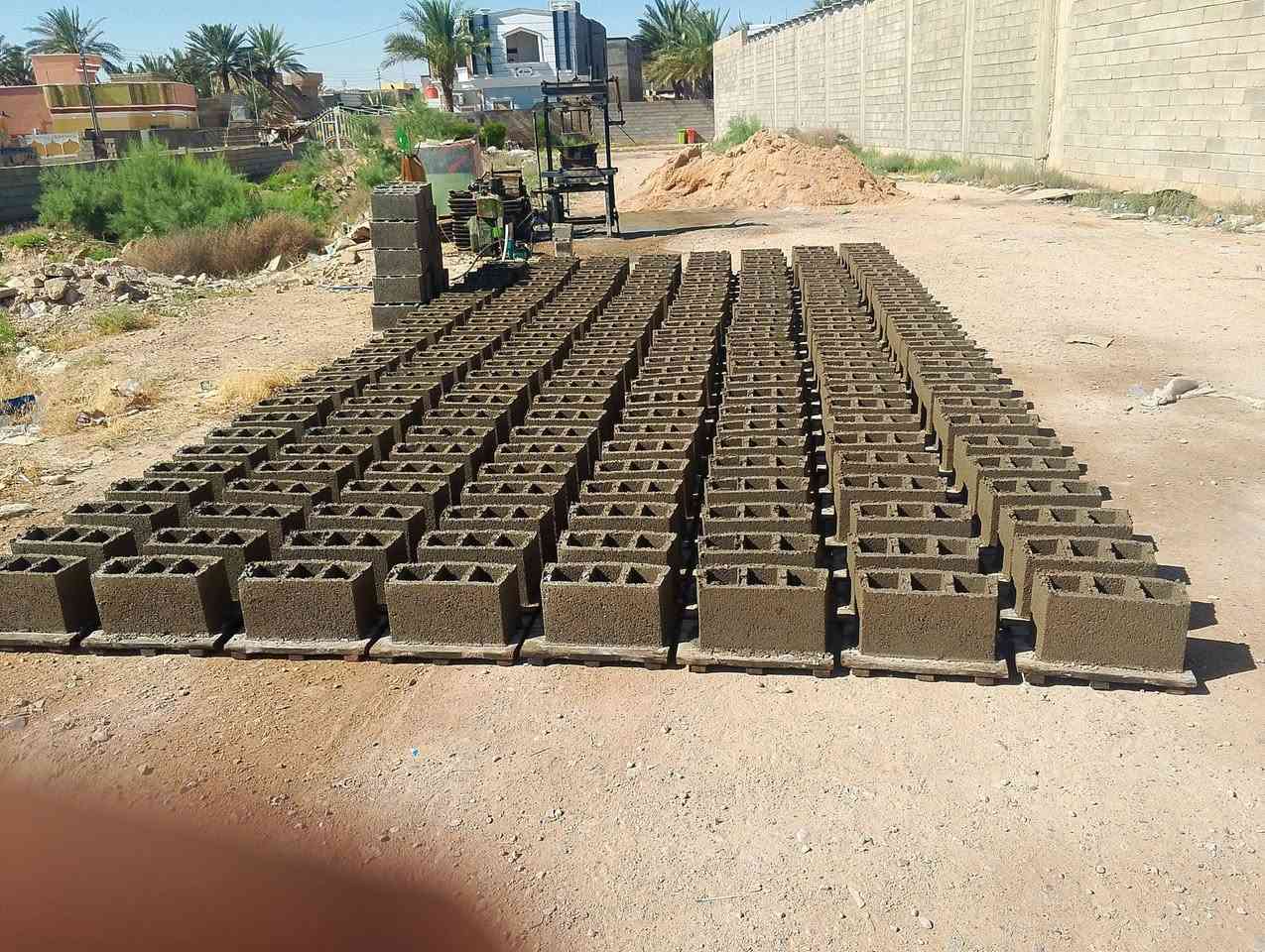 بسم الله وعلى بركة الله نعلن عن افتتاح معمل الحولي لإنتاج كافة أنواع وأحجام البلوك وبجوده عاليه
بلوك هوردي15
بلوك حجم 10
بلوك حجم 15
وباسعار ترضي الجميع 
العنوان الشارع الحولي الشمالي مقابل مشتل القائم المركزي
قرب معمل غاز القائم
للاستفسار أكثر الاتصال على الرقم التالي
*********** أبو محمود
ومن الله التوفيق
