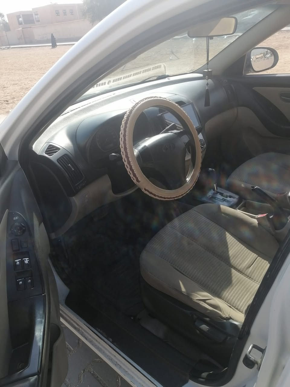 السلام عليكم سياره النترا موديل ١٠ رقم أربيل تريد تحويل او وكاله مكانه كربلاء السياره بيه قطع صبغ بدون معجون ابيع حزام كير مكينه حداديه تبريد تخم تاير كله مكفول السعر ٩٠ وبيه مجال ***********
