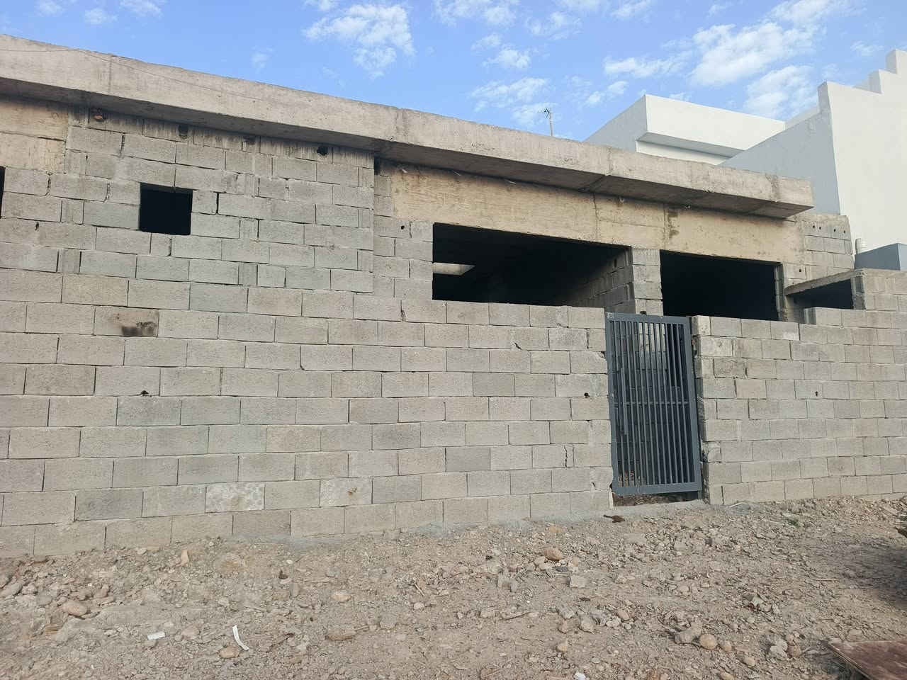 سڵاو هاوڕێیان
ئەم جارەیان هەیکەلم بۆهێناون
بەڕێزان ئەرزەی ئەم هەیکەلە 170مترە
وادروست کراوە 100متری 10بە10دە
70متری بەجیا دەتوانین بەیەکەوە دروستی بکەیت دەتوانیت جیای بکەیتەوە شوێنی حازرە
پێشی هەیکەلەکە حەدیقەیە
شوێنی حمرین کوڵەجۆیەکان
نرخیان هەرزانە پەیوەندی بکە
__________________________
‌‌ئێوەی بەڕێزیش گەر موڵکتان هەیە دەتانەوێ بیفرۆشن یان بەکرێی بدەن 
ئەوا دەتوانن تەواوی زانیاریەکان بنێرن بۆمان
  بێ بەرامبەر بۆتانی بڵاو دەکەینەوە
- ناونیشانی تەواوی موڵکەکەت 
- چەن وێنەیەکی موڵکەکەت ئەگەرهەبو،
-نرخی موڵکەکەت
بؤزانياري ته واو 
په يوه ندی بکە
ژماره  کانمانەوە
ــــــــــــــــــــــــ
***********
***********
***********
ــــــــــــــــــــــــــــــــــــــــــــــ
یان دەتوانن سەردانی نووسینگە بکەن
کەلار مجموعەی 500ماڵەکە نزیك مزگەوتی نوسینگەی تەقوا
