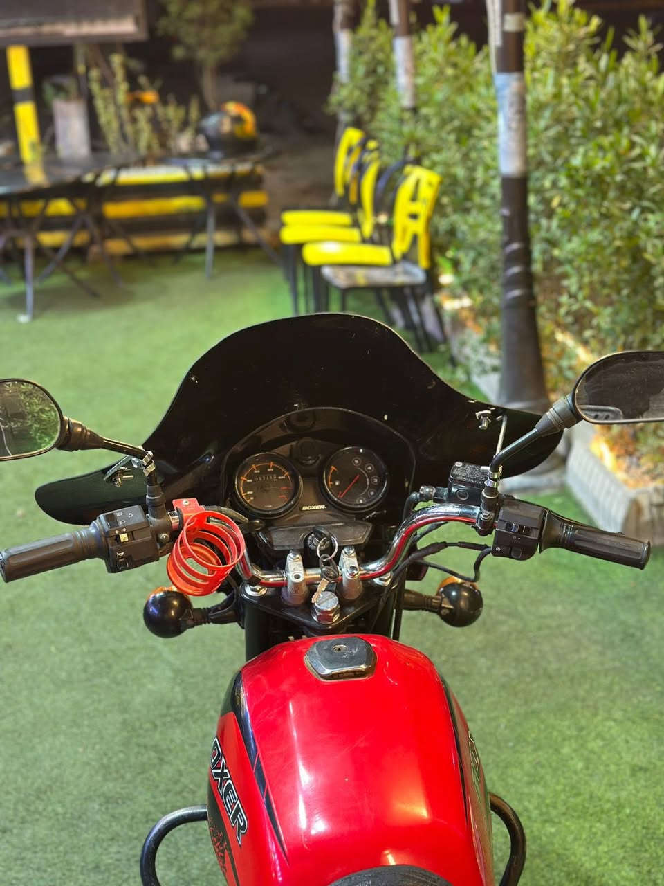 السلام عليكم بوكسر 21 مجفته مره وحده ما مرقمه كير نضيف و كشر نضيف و كهربائياته كلها شغاله نقصها بس صفاحية يمنه الباقي خــير من الله شغل و توكل على الله السعر مليون و 300 و بيها مجال مكاني بغداد الرصافه 

*********** ما متوفر على الفيس و الماسنجر اتصل على الرقم متوفر واتساب
