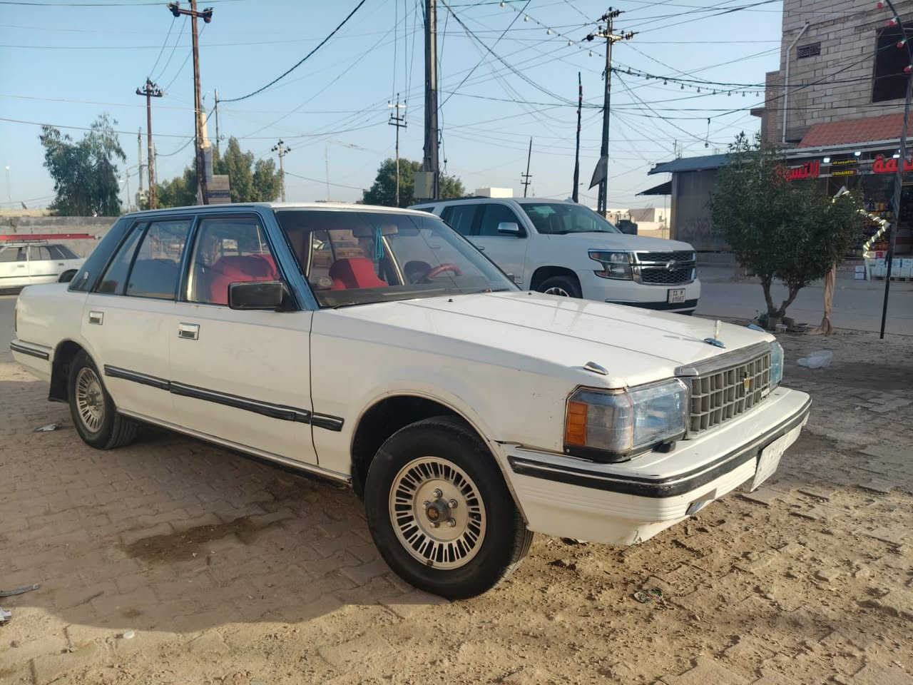 مرحبا للبيع سوبر 1985 جاهزه للاخير باسمنا حداديه زيرو تخم تاير تبريد ثلج مكينه وكير ع الشرط السعر 60 بيها مجال مو سعرها هذا بس مستعجل ع البيع السياره بالاديه دواخلها بالجيس *********** الديوانيه قضاء الشاميه مامتواجد ع النت
