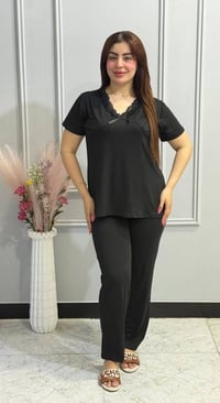 تنزيلات • اسود • دشداشة