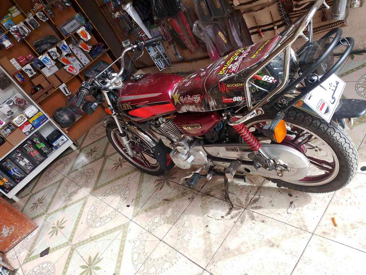 سيفان 22دراجة بدون نقص.  نكرة سلف.  بيهة رصعةخفيفة بلتانكي.  سعرهة.  525وبيهة مجال بسيط.  مكاني بلدروز شارع المسعودية ***********
