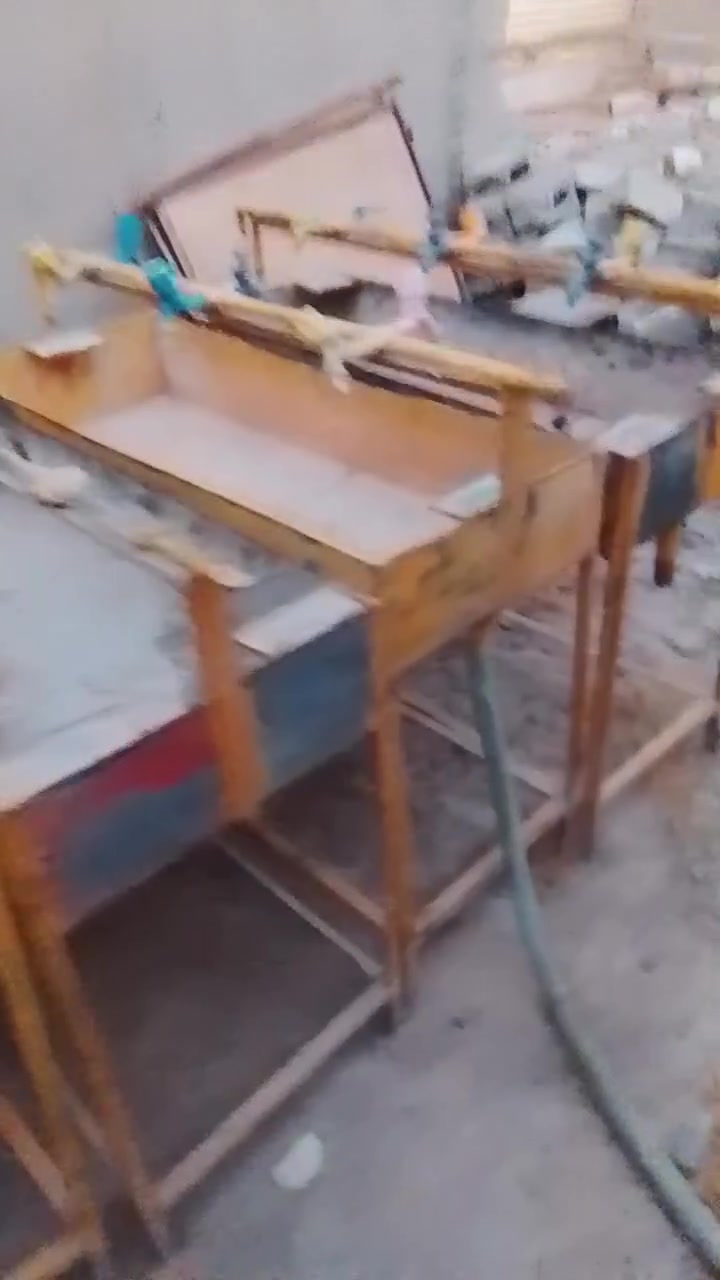 للبيع مغاسل عدد 3 مكان نجف الاشرف رقم الهاتف ***********
