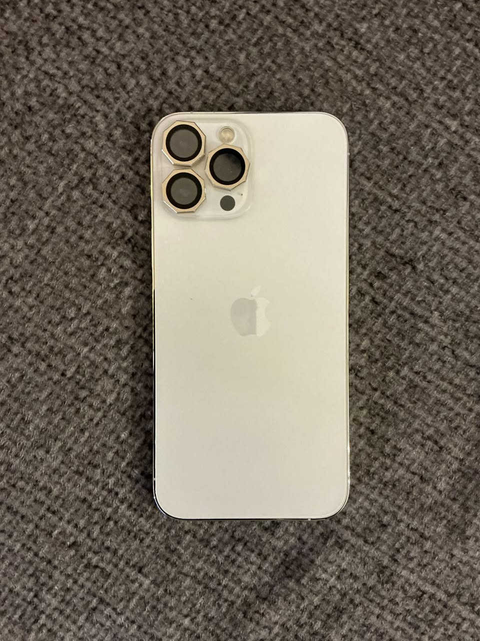 ايفون 13 برو ماكس  السعر 750 لون ابيض ذاكرة  512 ويا كارتونه
بطارية 77  نضيف مثل ماموضح بصوره الشراي يدخل خاص


**إذا كنت صاحب هذا الإعلان وتريد حذفه لأي سبب، رجاءا أرسل رسالة إلى الدعم الفني**