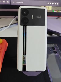 مساء الخير ♥️ 💙 💚 للبيع فقط 🧡  Realme GT neo 5 se 1tb 🔥  انظف نسخة مست...